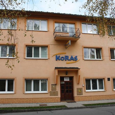 Penzion Koras Vrútky Buitenkant foto
