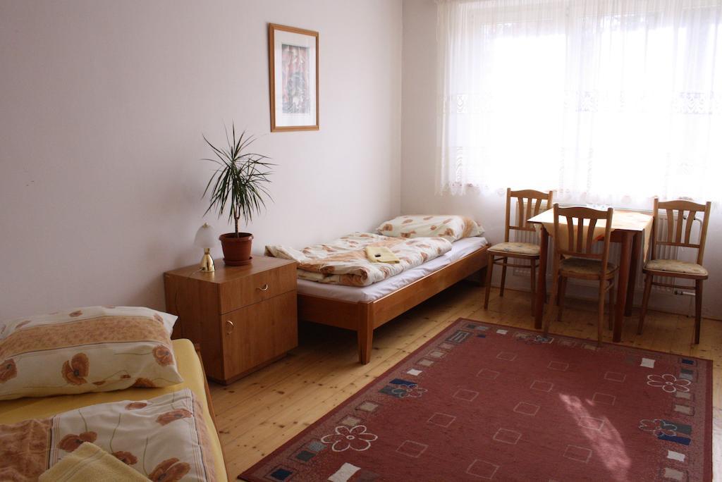 Penzion Koras Vrútky Kamer foto