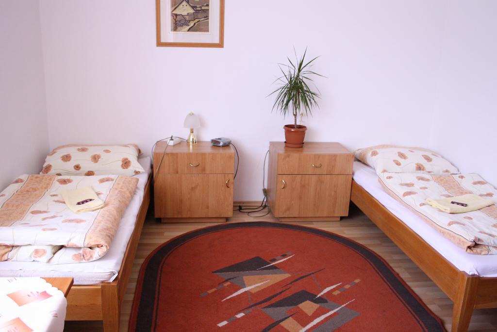 Penzion Koras Vrútky Kamer foto